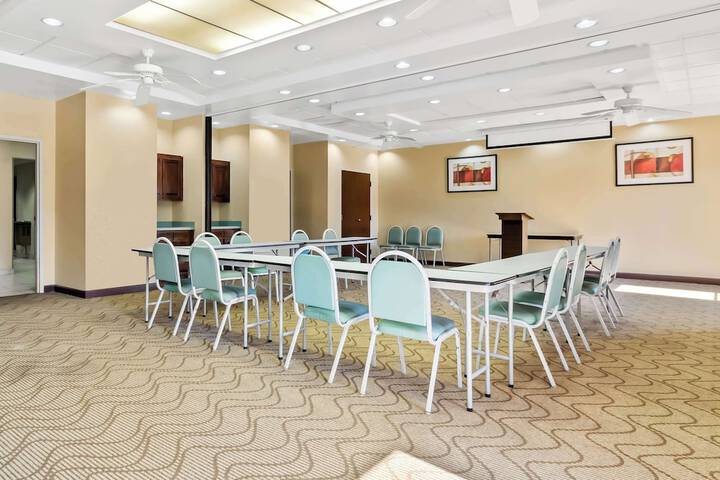 Comfort Suites Lumberton North