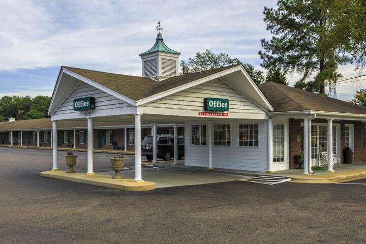 Ambassador Inn