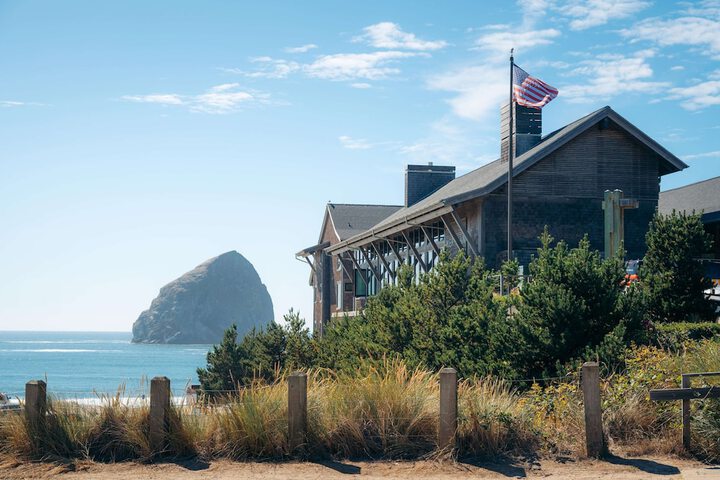 Headlands Coastal Lodge & Spa