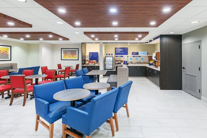 Holiday Inn Express & Suites Sulphur (Lake Charles) by IHG