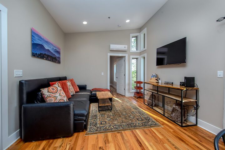 Pilot Cove Forest Lodging