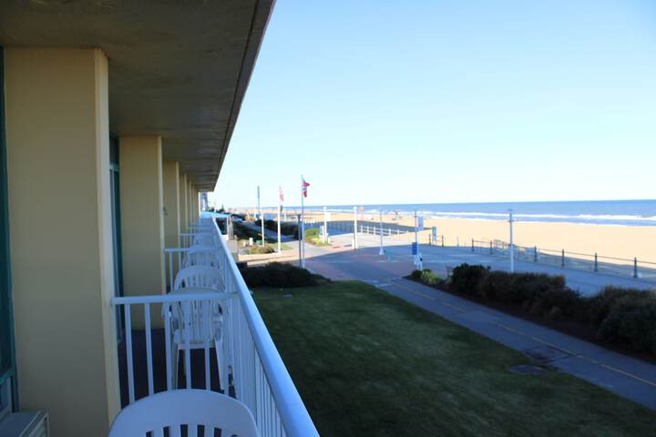 Beach 28 of 30