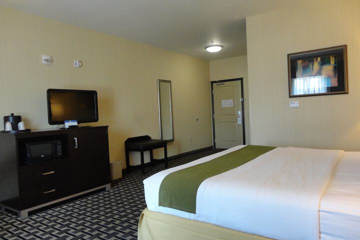 Room 18 of 44