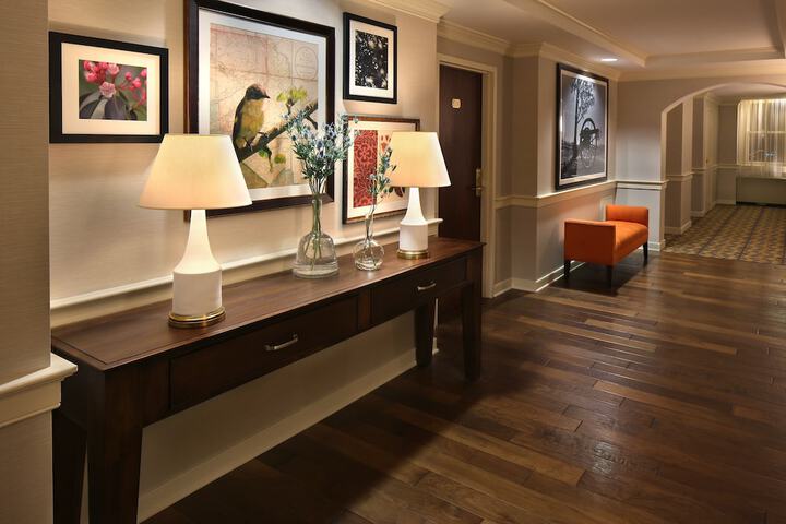 Ballroom/Hall 43 of 45