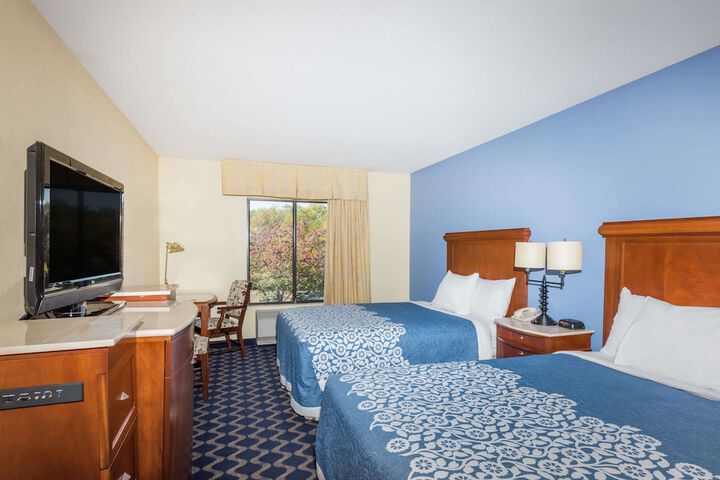 Aderi Hotel Niantic