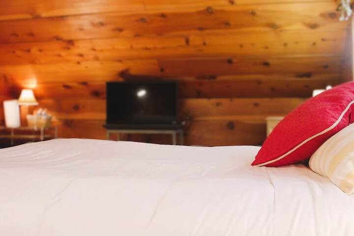 Room 35 of 53