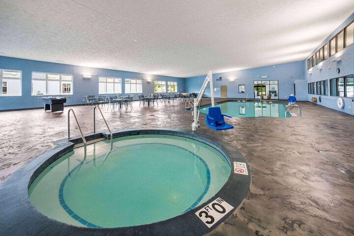 Pool 4 of 24
