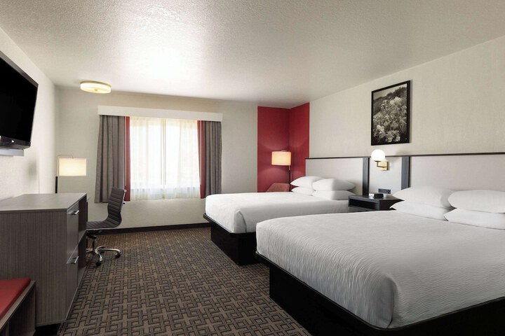 Ramada by Wyndham Elko Hotel at Stockmens Casino