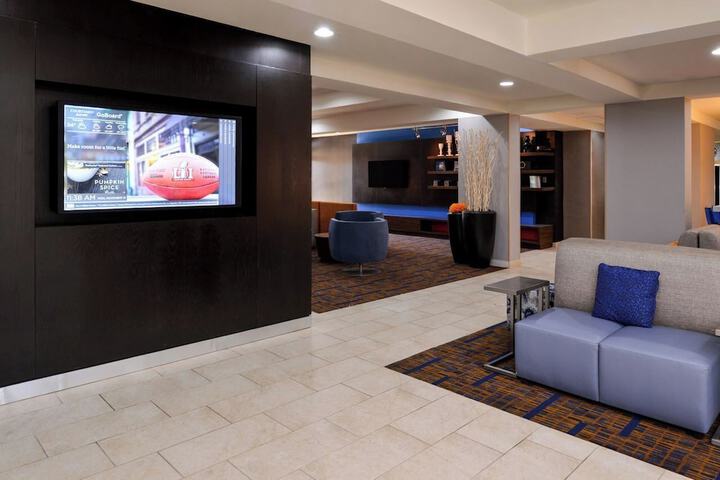 Country Inn & Suites by Radisson Brown Deer - Milwaukee North