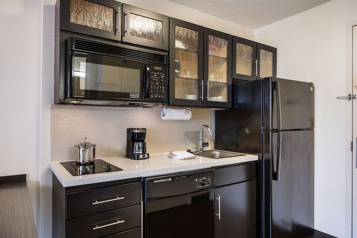Sonesta Simply Suites Nanuet
