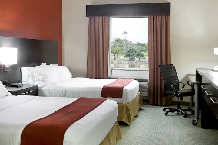 Holiday Inn Express Hotel & Suites Brownsville by IHG
