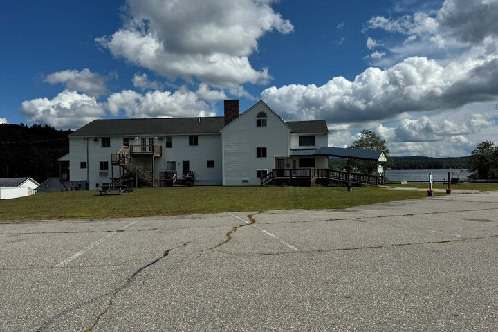 Winnisquam Lake Inn