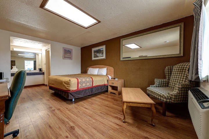 Room 47 of 75