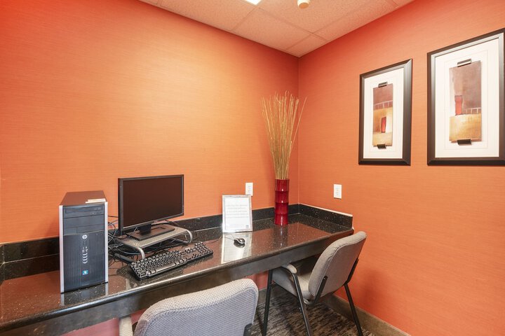 Business Center 98 of 99