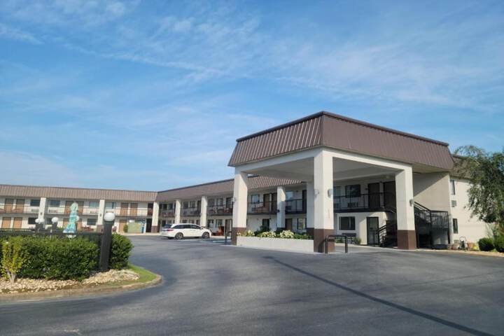 Hotel 2 of 30
