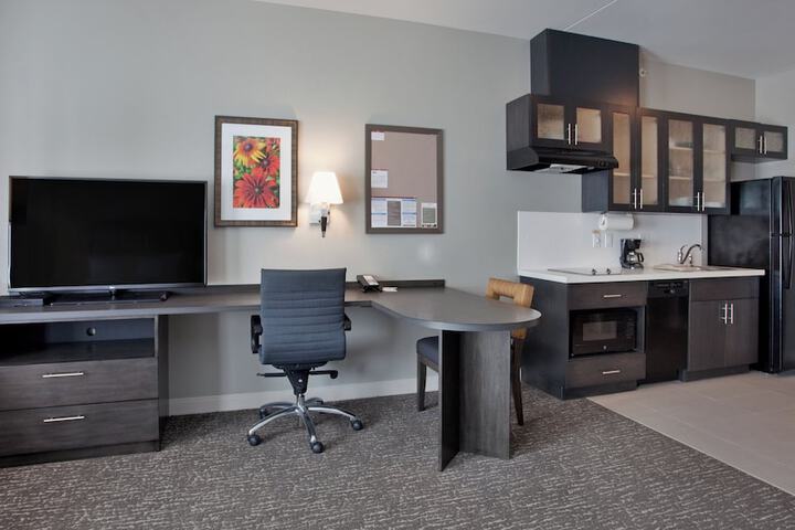 Room 11 of 29