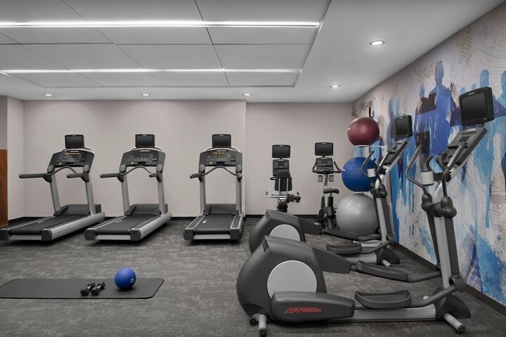 Courtyard by Marriott Richmond Downtown