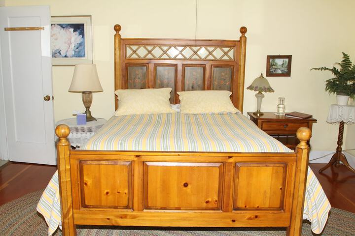 Room 14 of 32