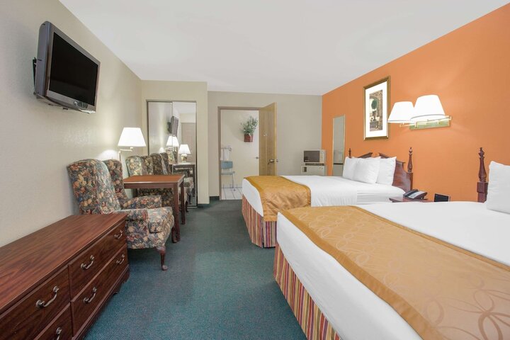 Room 7 of 22