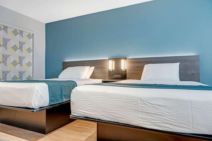Studio 6 Suites – Stockton CA – Waterfront