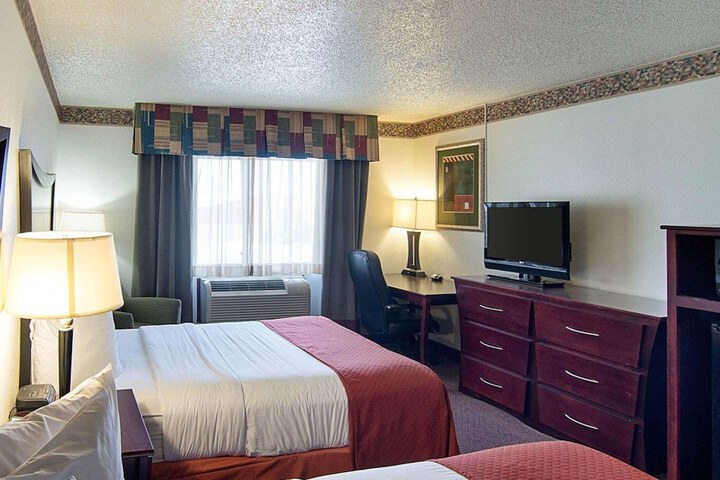 Room 28 of 41