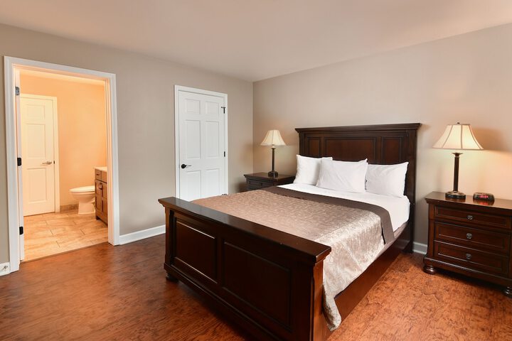 Room 128 of 173
