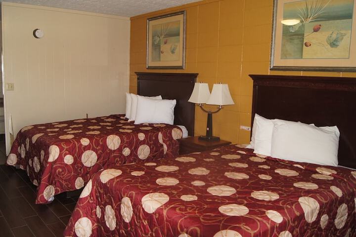 Room 18 of 23