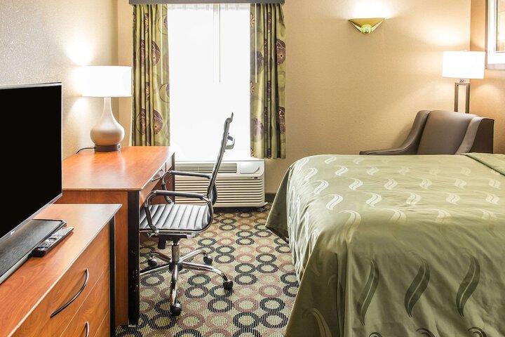 Room 19 of 30