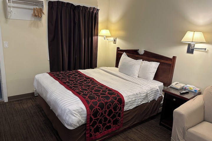 Room 28 of 56