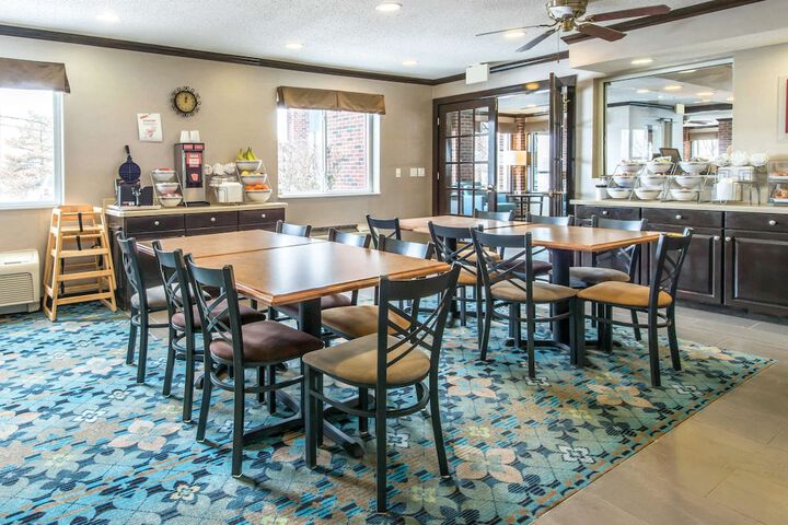 Comfort Inn Weirton - Steubenville