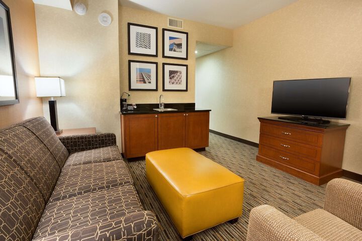Room 18 of 47