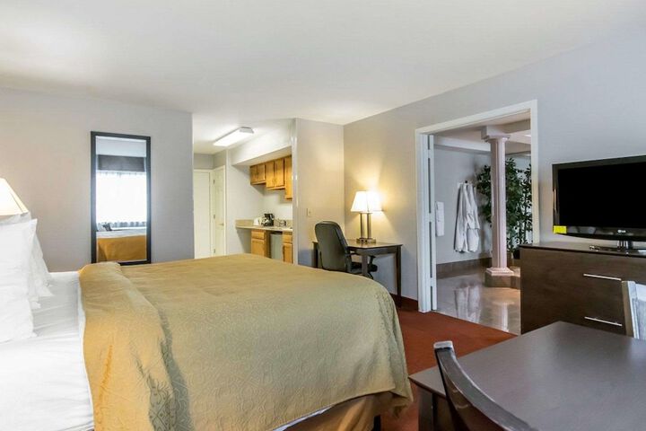 Room 21 of 21