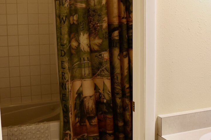 Room 22 of 66