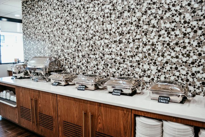 Dining 57 of 67