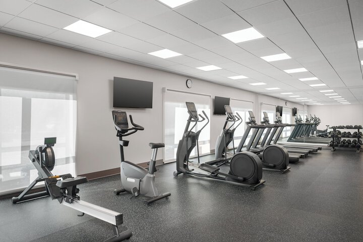 Holiday Inn Express & Suites DFW Airport Southwest - Euless