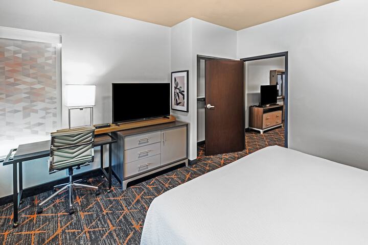 Holiday Inn Hotel & Suites Tulsa South by IHG