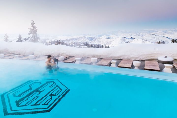 Pool 10 of 306