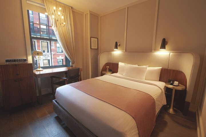 The Evelyn Hotel