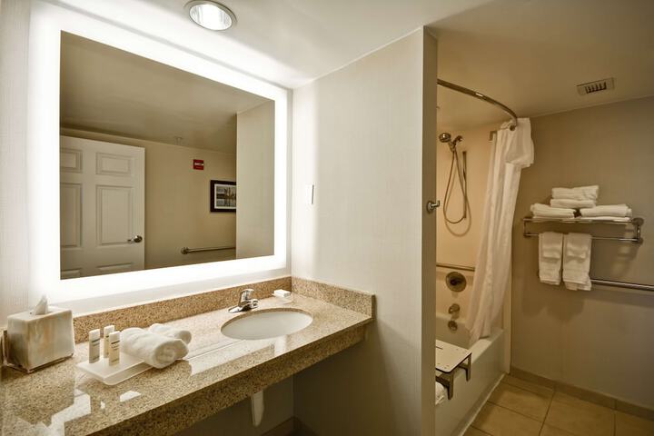 Room 18 of 39