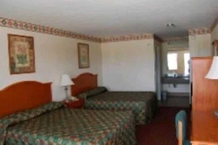 Room 35 of 52