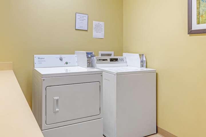 Room 8 of 28
