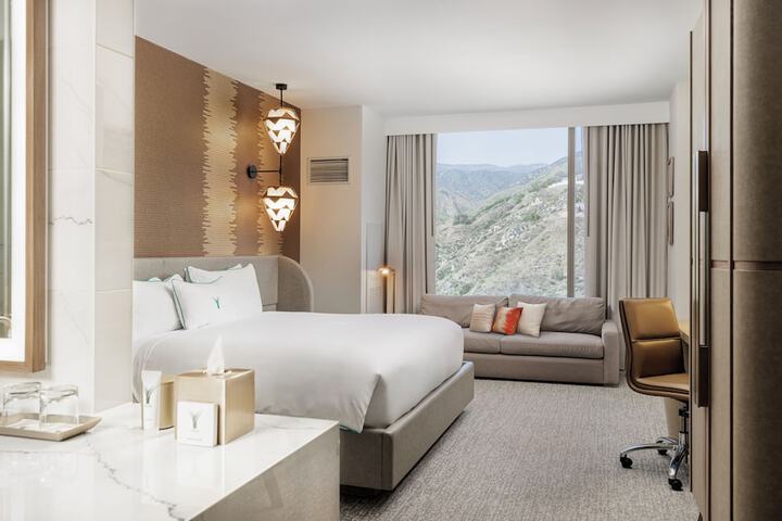 Room 27 of 58