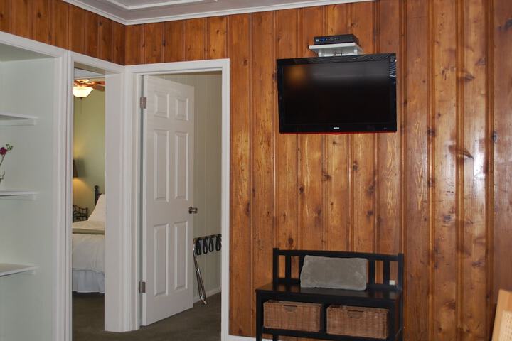Room 73 of 105