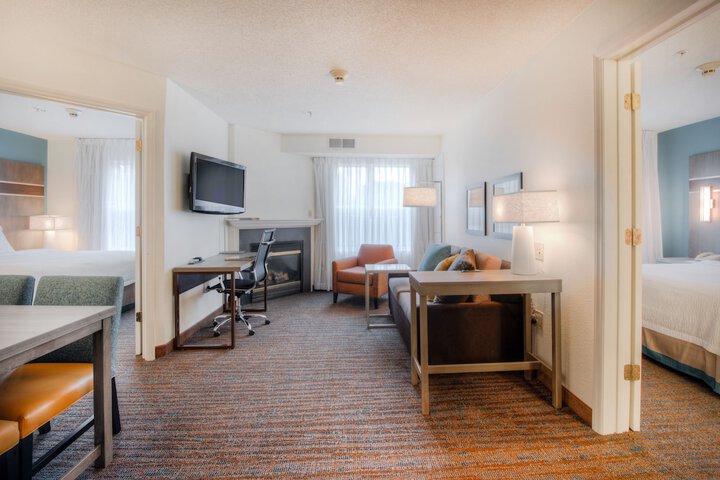 Room 25 of 57