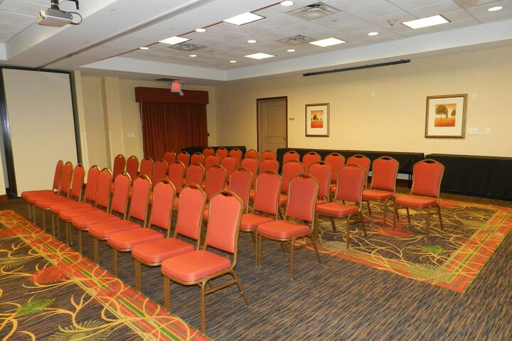 Room 11 of 24