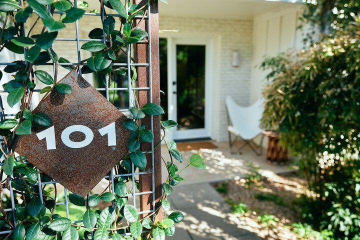 Stagecoach Inn