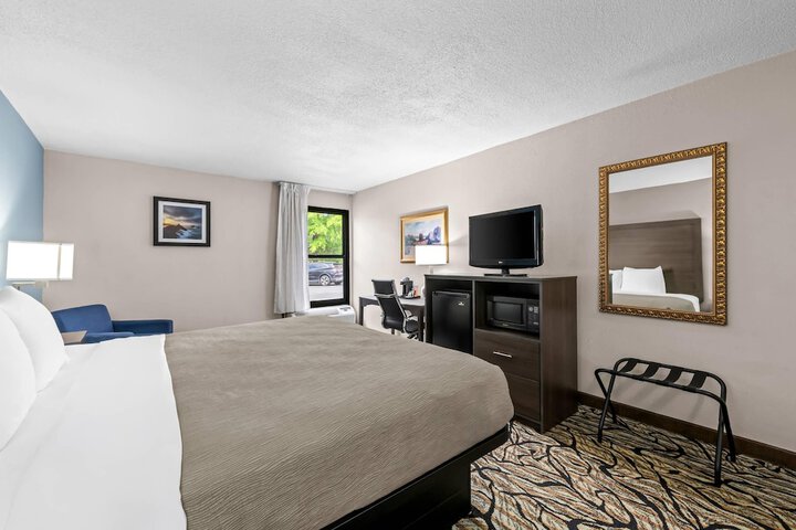 Quality Inn Fort Mill near Carowinds Blvd.
