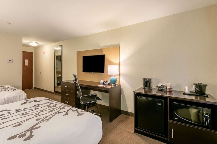Room 31 of 37