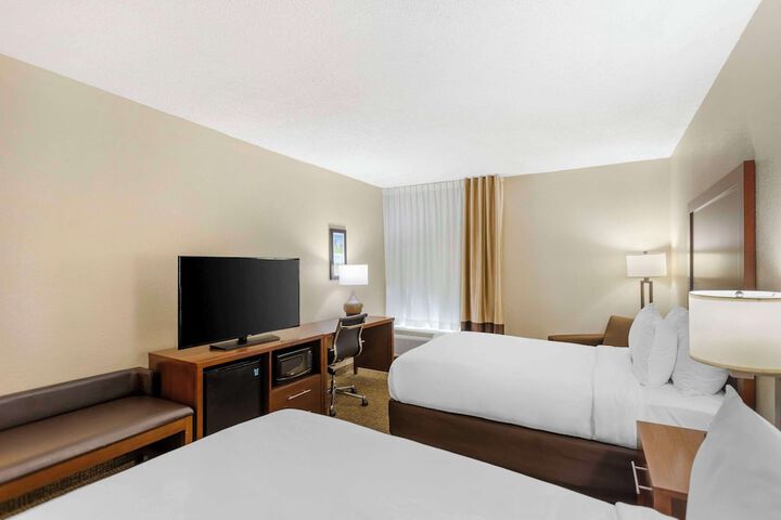 Comfort Inn Meridian - Bonita Lakes