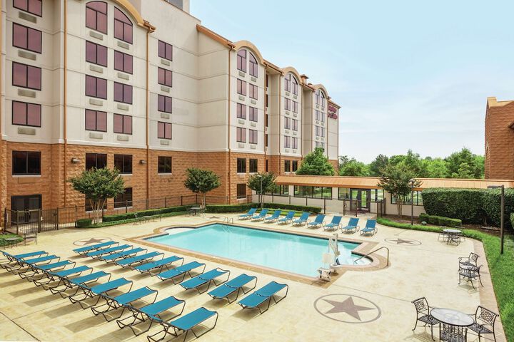 Pool 4 of 48